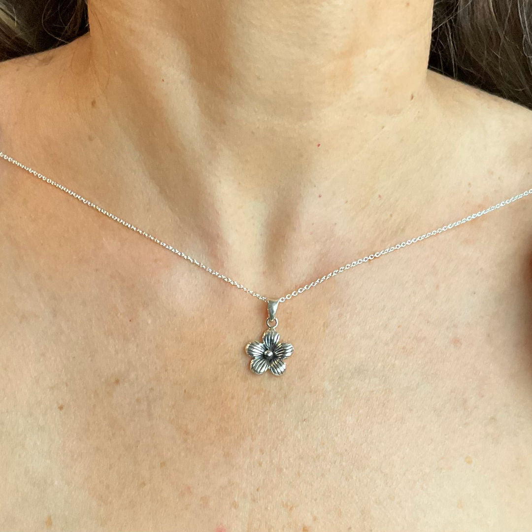 Sterling Silver Forget-Me-Not Flower Pendant Necklace